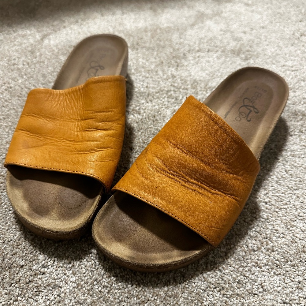 Orange/Brown Leather Slide Sandals Bos & Co Size 10 Made in Italy